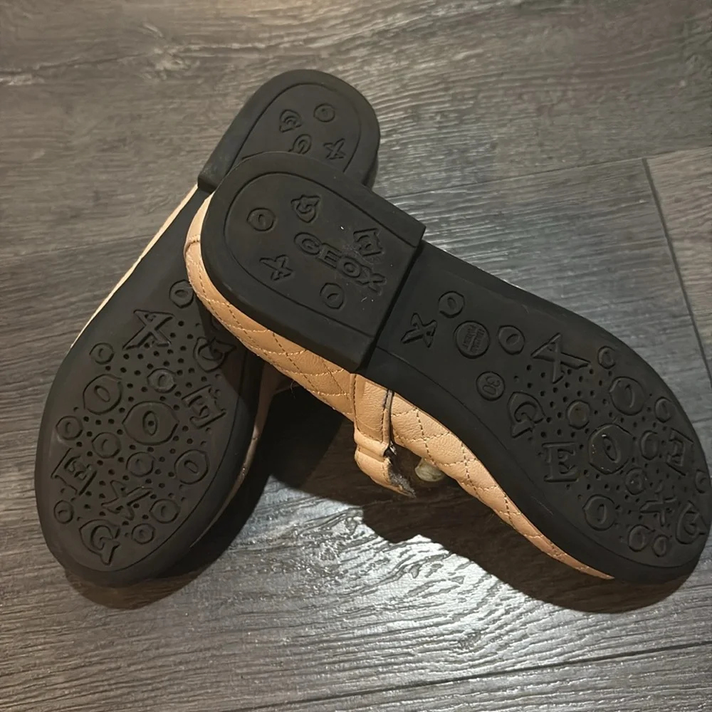 Geox Girls Pile Respira Quilted Mary Jane Flats Size 30 EU/ 12 US Tan/Black